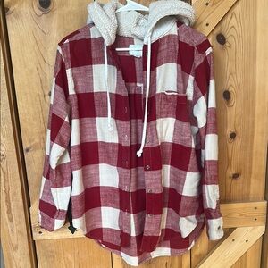 American Eagle Red and Cream Plaid Hoodie Women’s Size Small